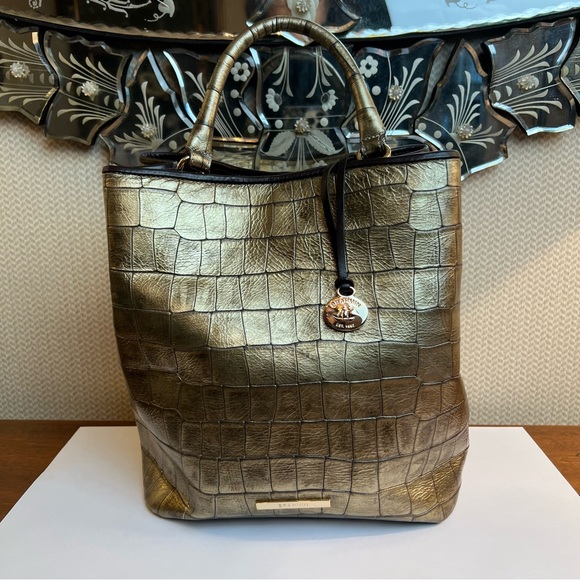 NWOT Brahmin Amelia and Debra Wallet (EUC) in Bronze Templo HTF and Retired - Picture 3 of 17